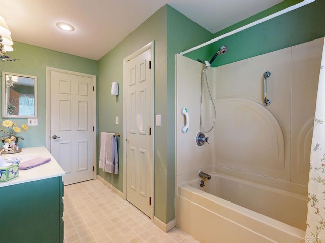 5220 N River Road, Tittabawassee Twp, MI 48623