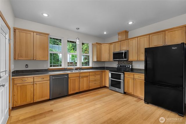 313 Grandview Avenue, Shelton, WA 98584