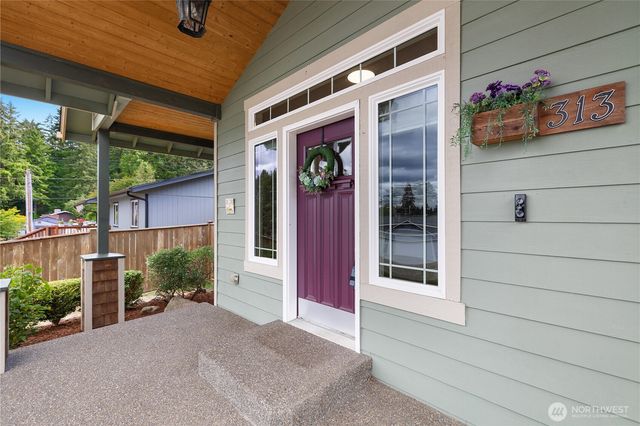 313 Grandview Avenue, Shelton, WA 98584