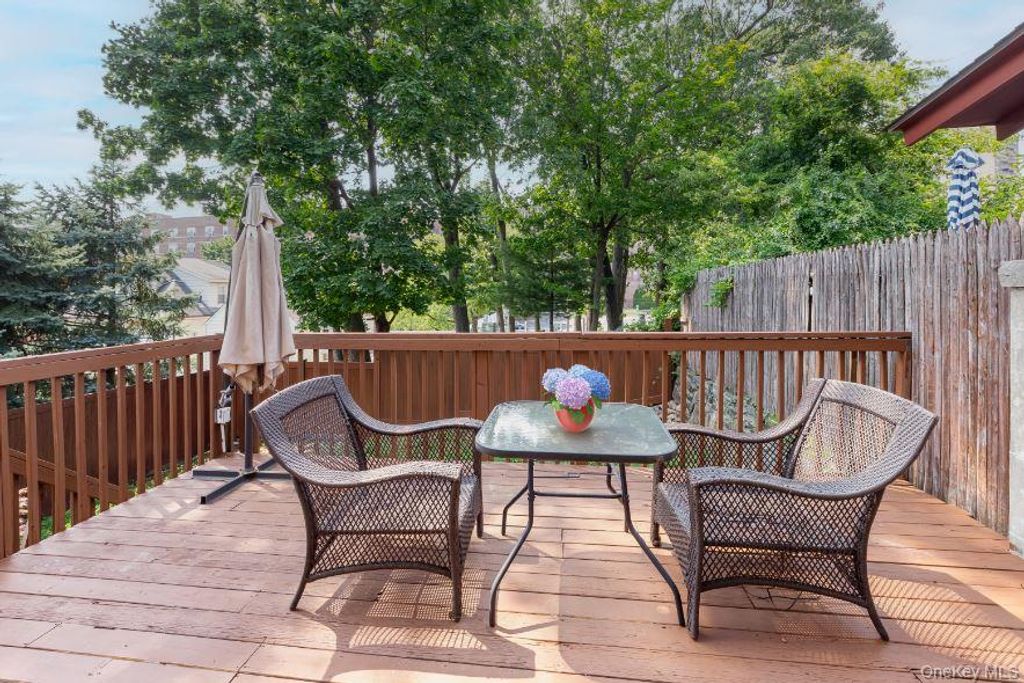 5637 Delafield Avenue, Bronx, NY 10471 — exterior