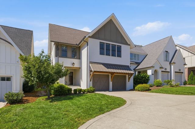916B Gale Ln, Nashville, TN 37204