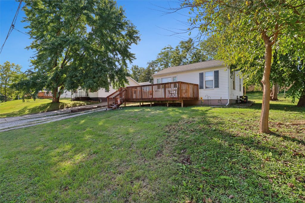 4916 SW 13th Street, Des Moines, IA 50315