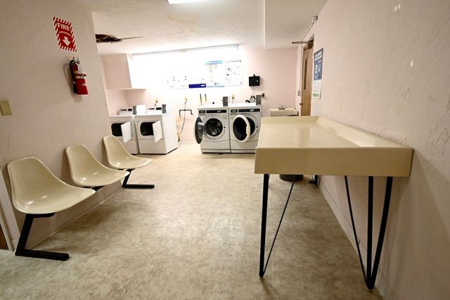 346 Neponset St C, Canton, MA 02021