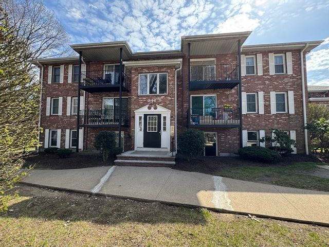 346 Neponset St C, Canton, MA 02021