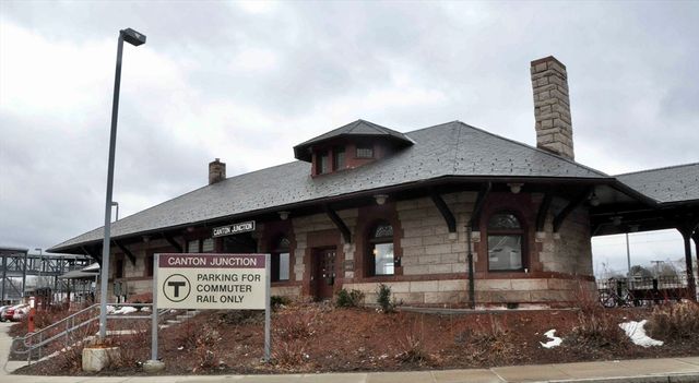 346 Neponset St C, Canton, MA 02021