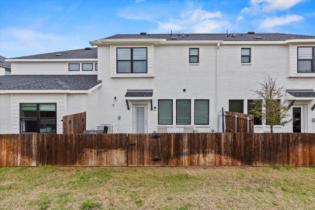 1236 Lamar Drive, Lewisville, TX 75077