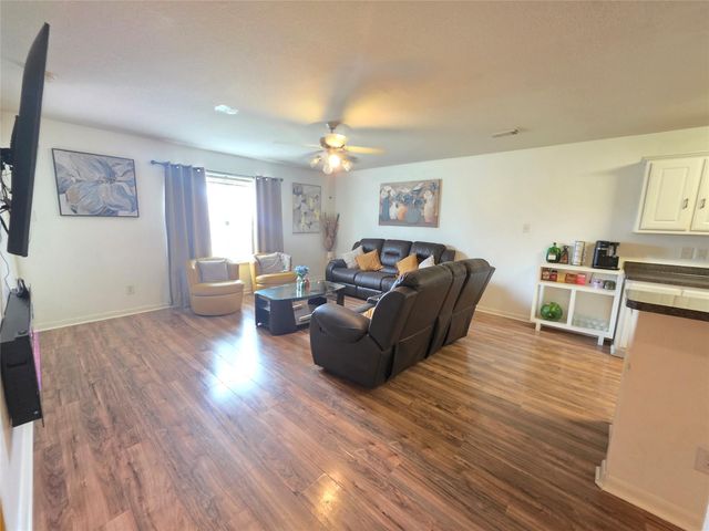6926 Garnet Trail Lane, Richmond, TX 77469