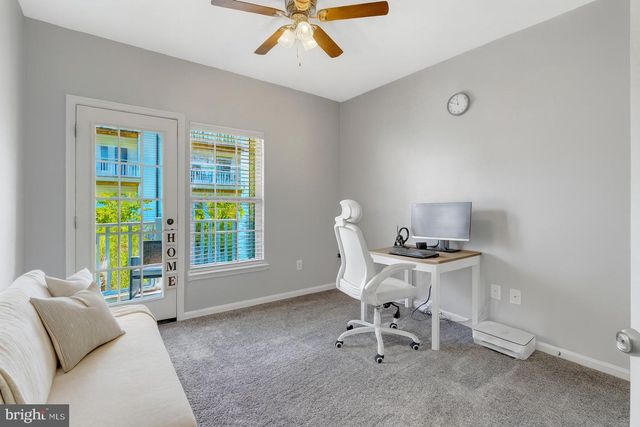 7971 CRESCENT PARK DR, Gainesville, VA 20155