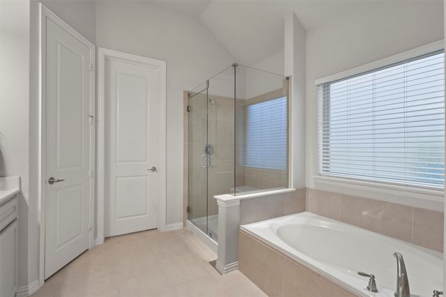 1035 Lone Ivory Trail, Arlington, TX 76005