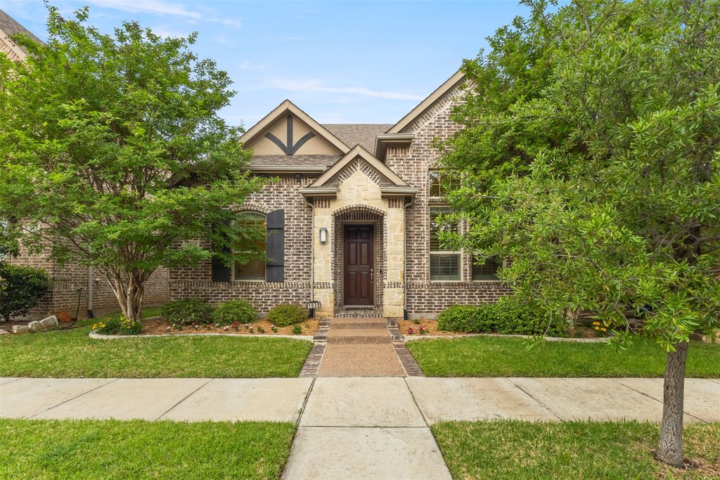 1035 Lone Ivory Trail, Arlington, TX 76005