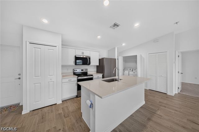 1414 NW 19th TER, Cape Coral, FL 33993