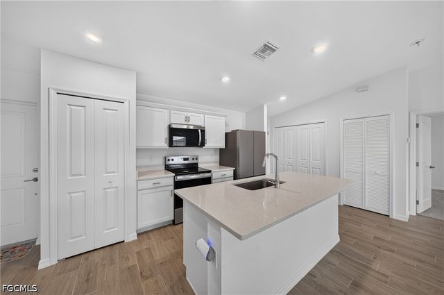 1414 NW 19th TER, Cape Coral, FL 33993