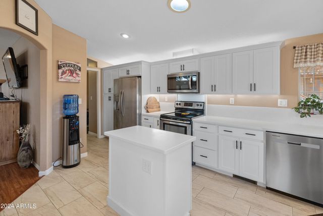 11596 W SIERRA DAWN Boulevard 377, Surprise, AZ 85378