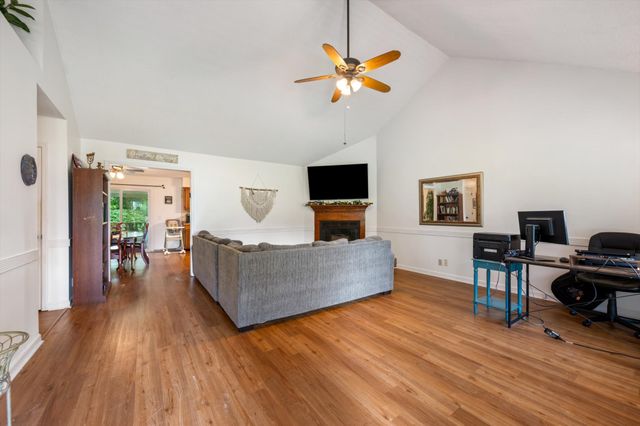 406 Hickory Ct, Goodlettsville, TN 37072