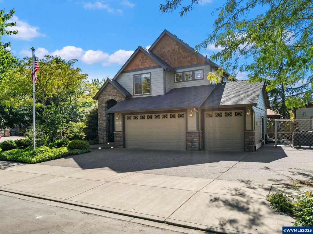 3249 NE Emme St, Mcminnville, OR 97128