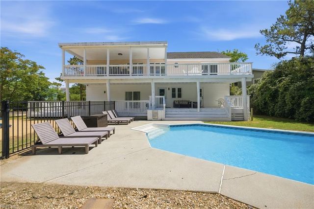 313 Sailfish LN, Virginia Beach, VA 23456