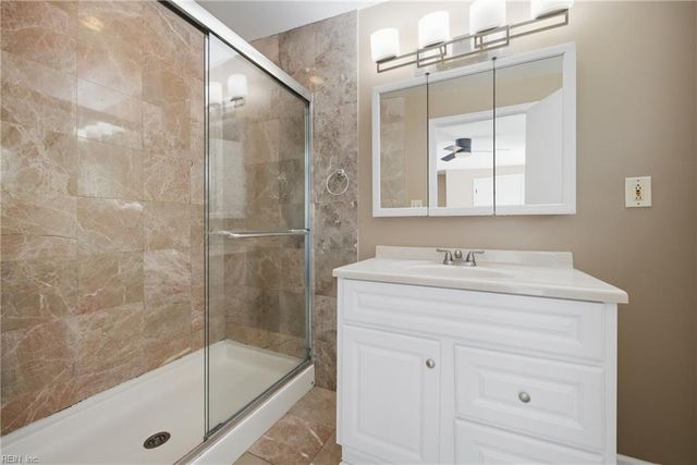 313 Sailfish LN, Virginia Beach, VA 23456