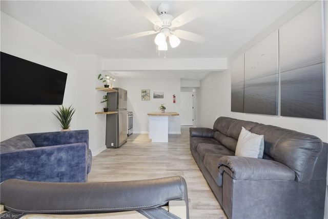 313 Sailfish LN, Virginia Beach, VA 23456
