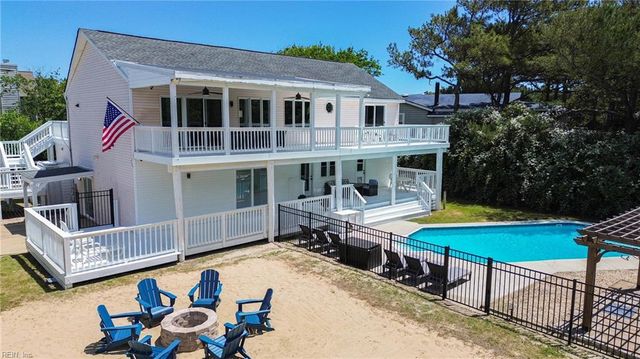313 Sailfish LN, Virginia Beach, VA 23456