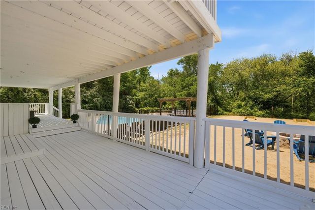 313 Sailfish LN, Virginia Beach, VA 23456