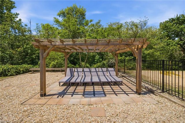 313 Sailfish LN, Virginia Beach, VA 23456