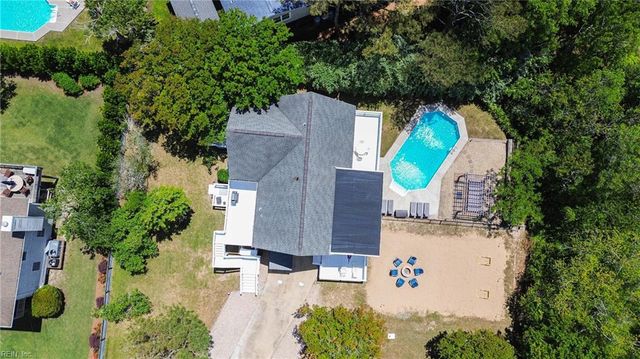 313 Sailfish LN, Virginia Beach, VA 23456