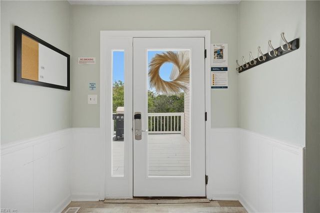 313 Sailfish LN, Virginia Beach, VA 23456