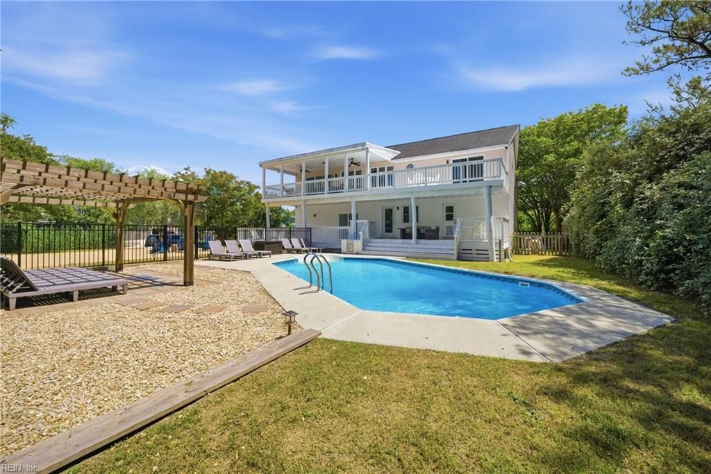 313 Sailfish LN, Virginia Beach, VA 23456