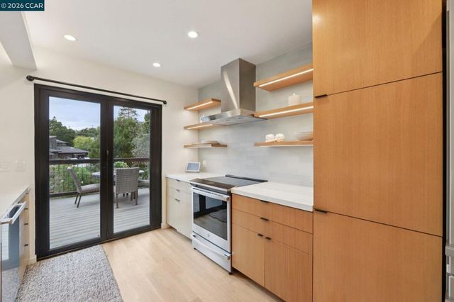 380 Vermont Ave, Berkeley, CA 94707