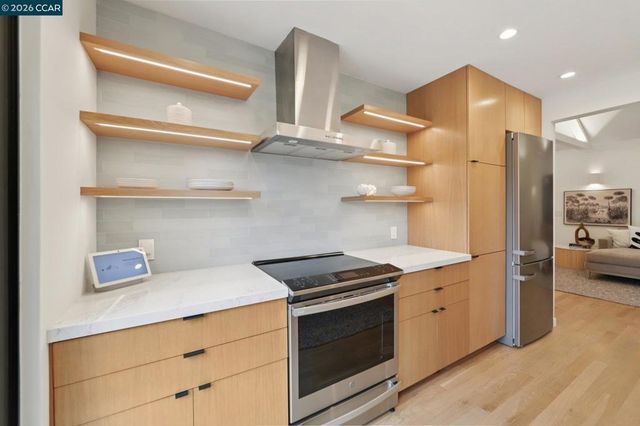 380 Vermont Ave, Berkeley, CA 94707