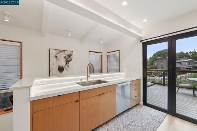 380 Vermont Ave, Berkeley, CA 94707