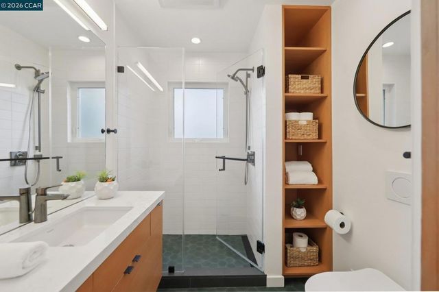 380 Vermont Ave, Berkeley, CA 94707