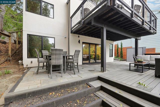 380 Vermont Ave, Berkeley, CA 94707