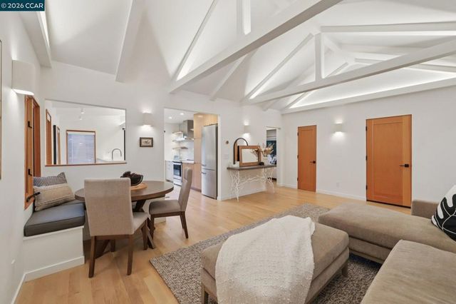 380 Vermont Ave, Berkeley, CA 94707