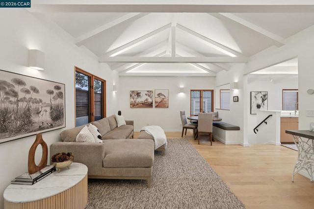 380 Vermont Ave, Berkeley, CA 94707