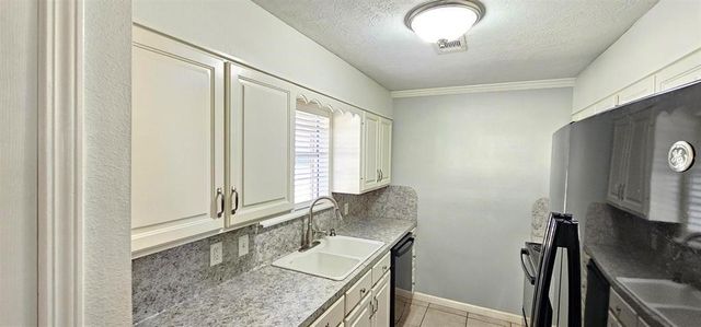 1364 Beagle Road, Orange, TX 77632