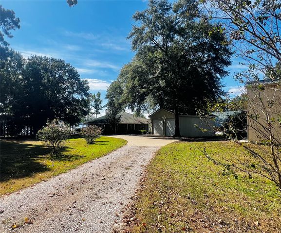 10040 Hwy 87 S, Hemphill, TX 75948