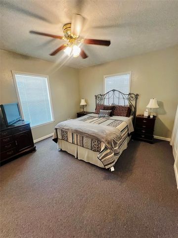 10040 Hwy 87 S, Hemphill, TX 75948