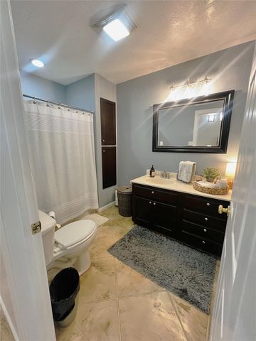 10040 Hwy 87 S, Hemphill, TX 75948