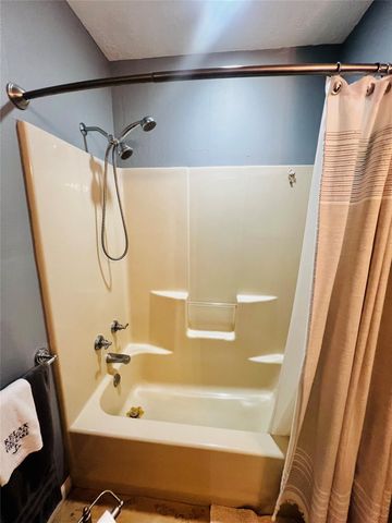 10040 Hwy 87 S, Hemphill, TX 75948