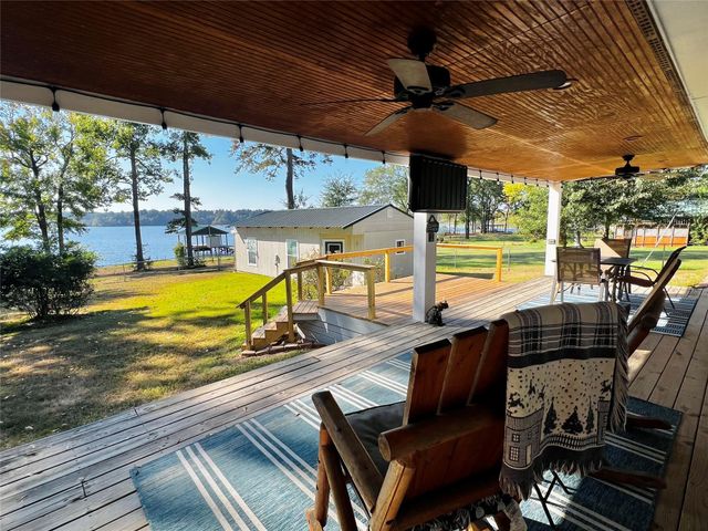 10040 Hwy 87 S, Hemphill, TX 75948