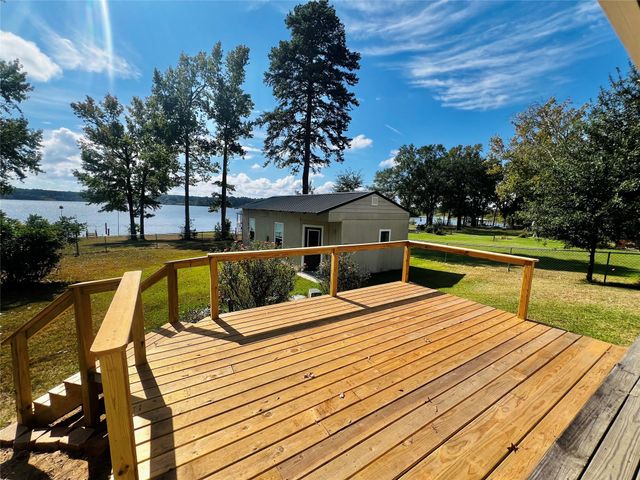 10040 Hwy 87 S, Hemphill, TX 75948