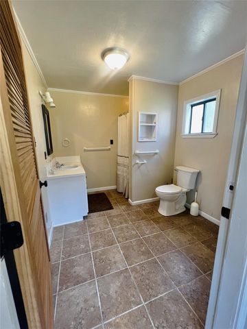 10040 Hwy 87 S, Hemphill, TX 75948