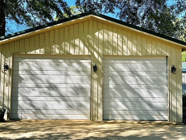 10040 Hwy 87 S, Hemphill, TX 75948