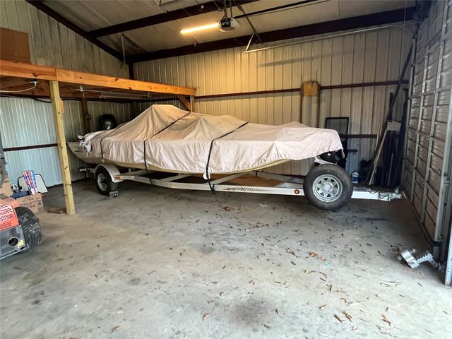 10040 Hwy 87 S, Hemphill, TX 75948