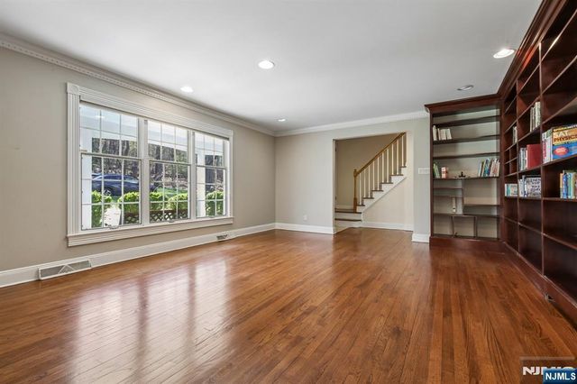162 Anderson Avenue, Closter, NJ 07624