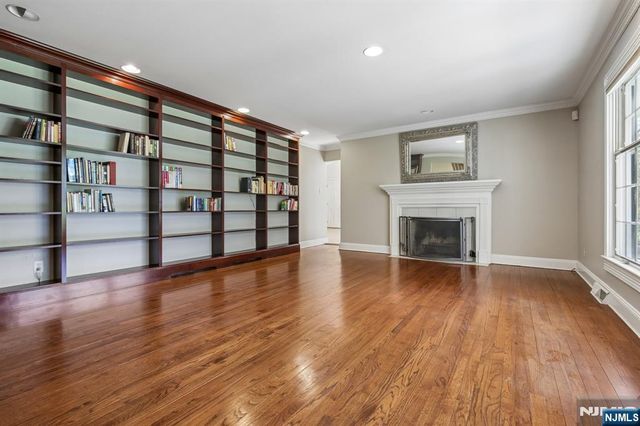 162 Anderson Avenue, Closter, NJ 07624