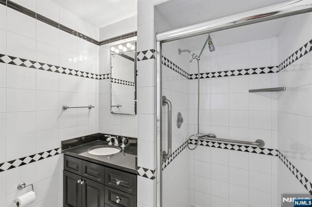162 Anderson Avenue, Closter, NJ 07624