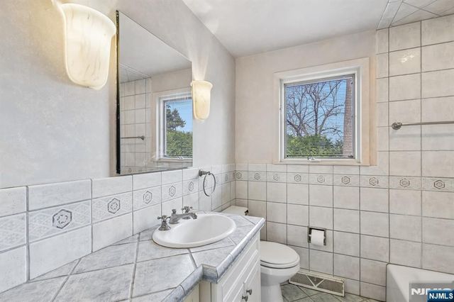 162 Anderson Avenue, Closter, NJ 07624