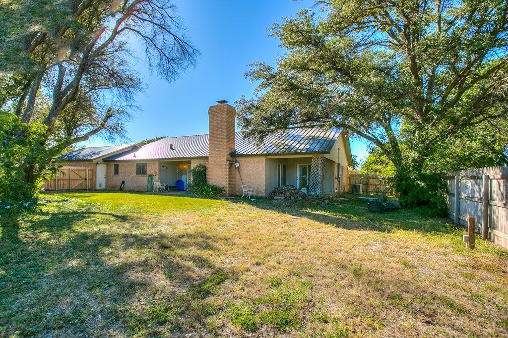 Image 26 of property listing at 3902 Driftwood Dr, San Angelo, TX 76904
